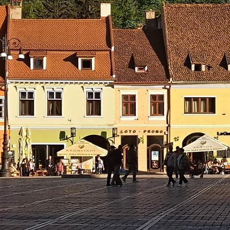 4 Rooms Piata Sfatului Brašov Exteriér fotografie
