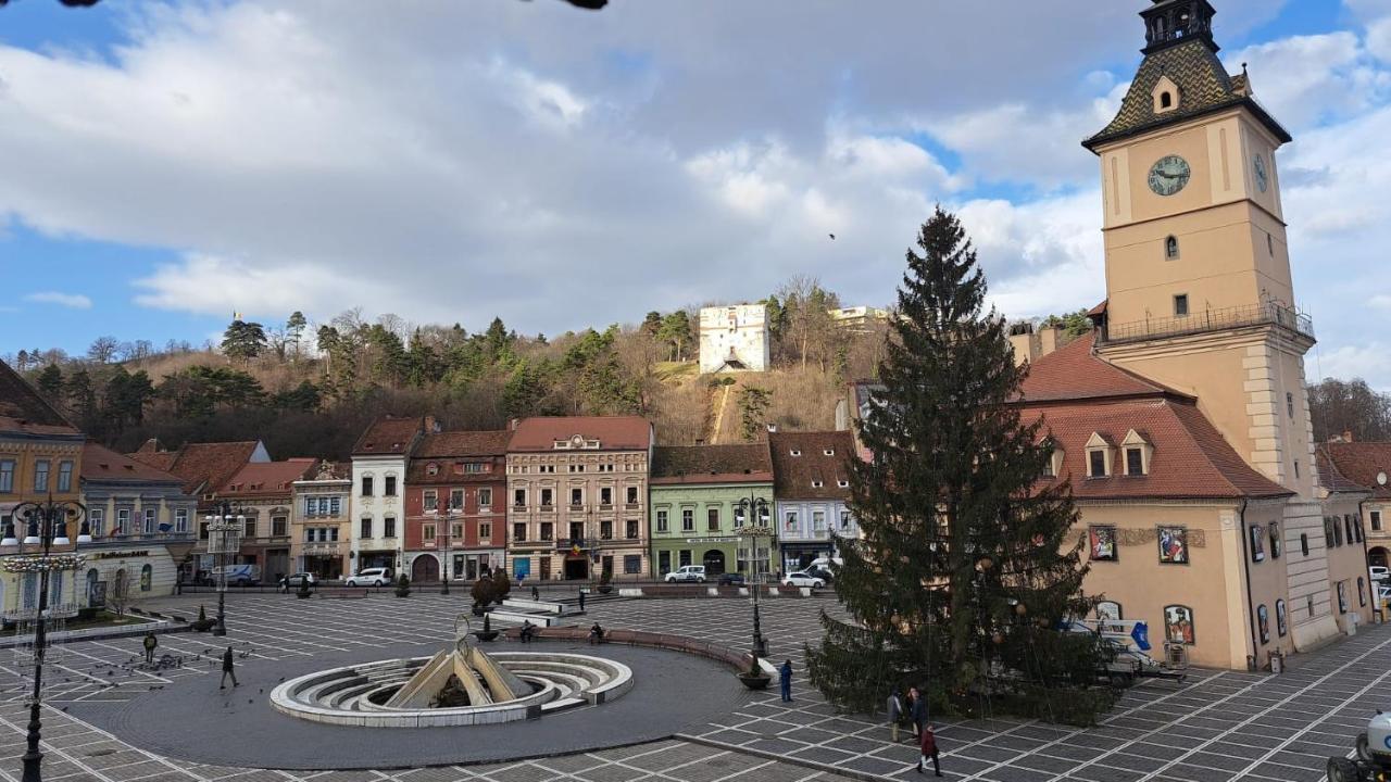 4 Rooms Piata Sfatului Brašov Exteriér fotografie