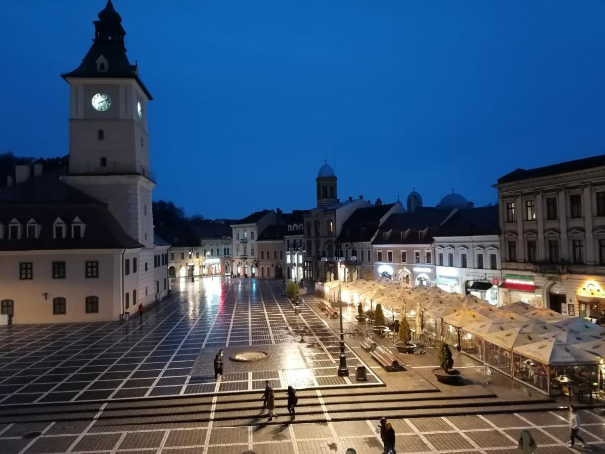 4 Rooms Piata Sfatului Brašov Exteriér fotografie