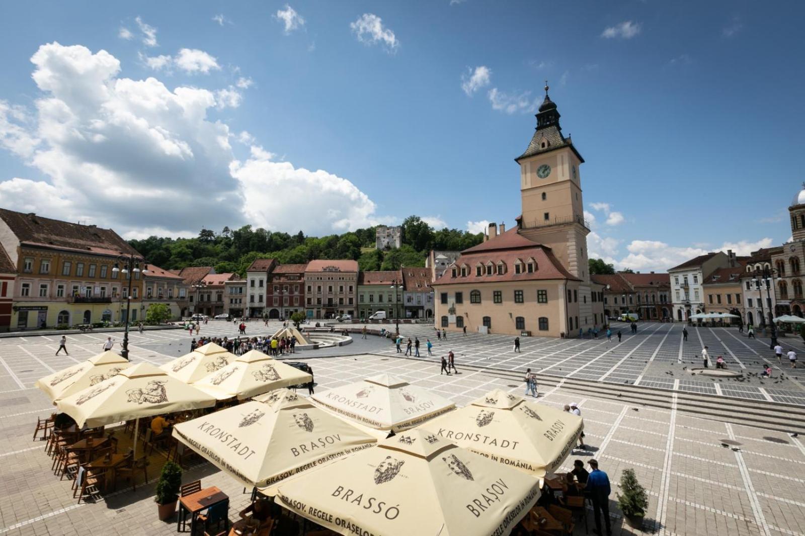 4 Rooms Piata Sfatului Brašov Exteriér fotografie